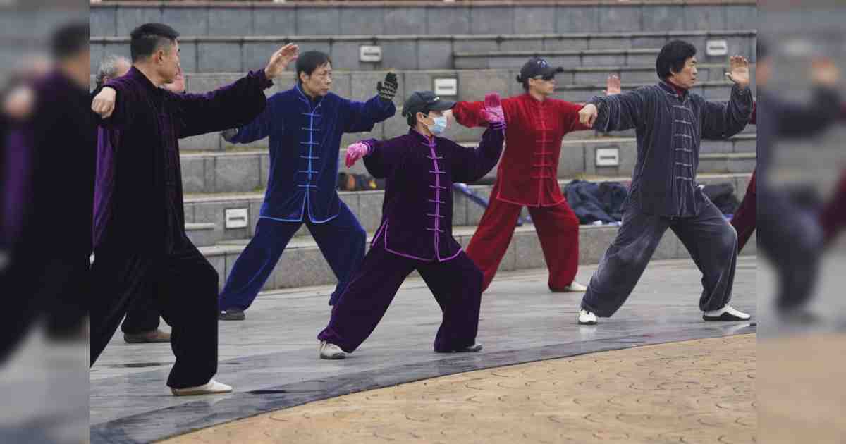 Wuhan , China , Battleing Pandemic , central Chinese city , coronavirus outbreak , coronavirus pandemic